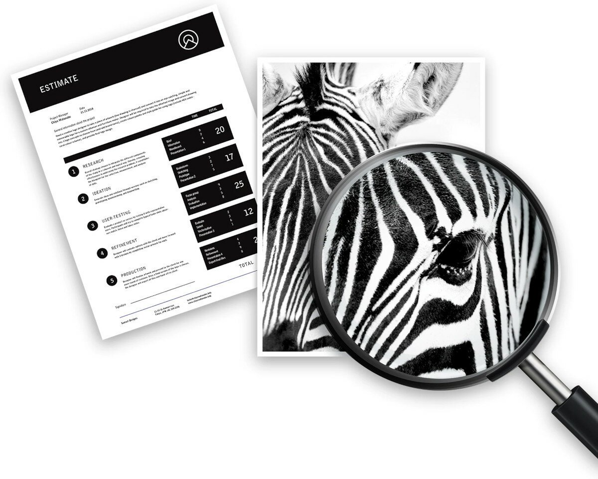 Czarno-biały obraz twarzy zebry z lupą i dokumentem z wyceną po lewej stronie.