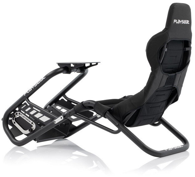 Czarny fotel gamingowy Playseat. Metalowa rama i czarne siedzisko.