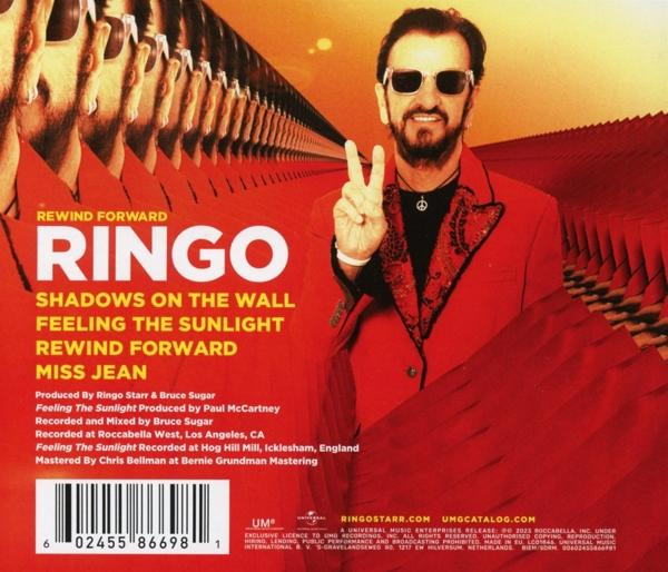 Ringo Starr album borítója. Napszemüveget visel és békejelet mutat.