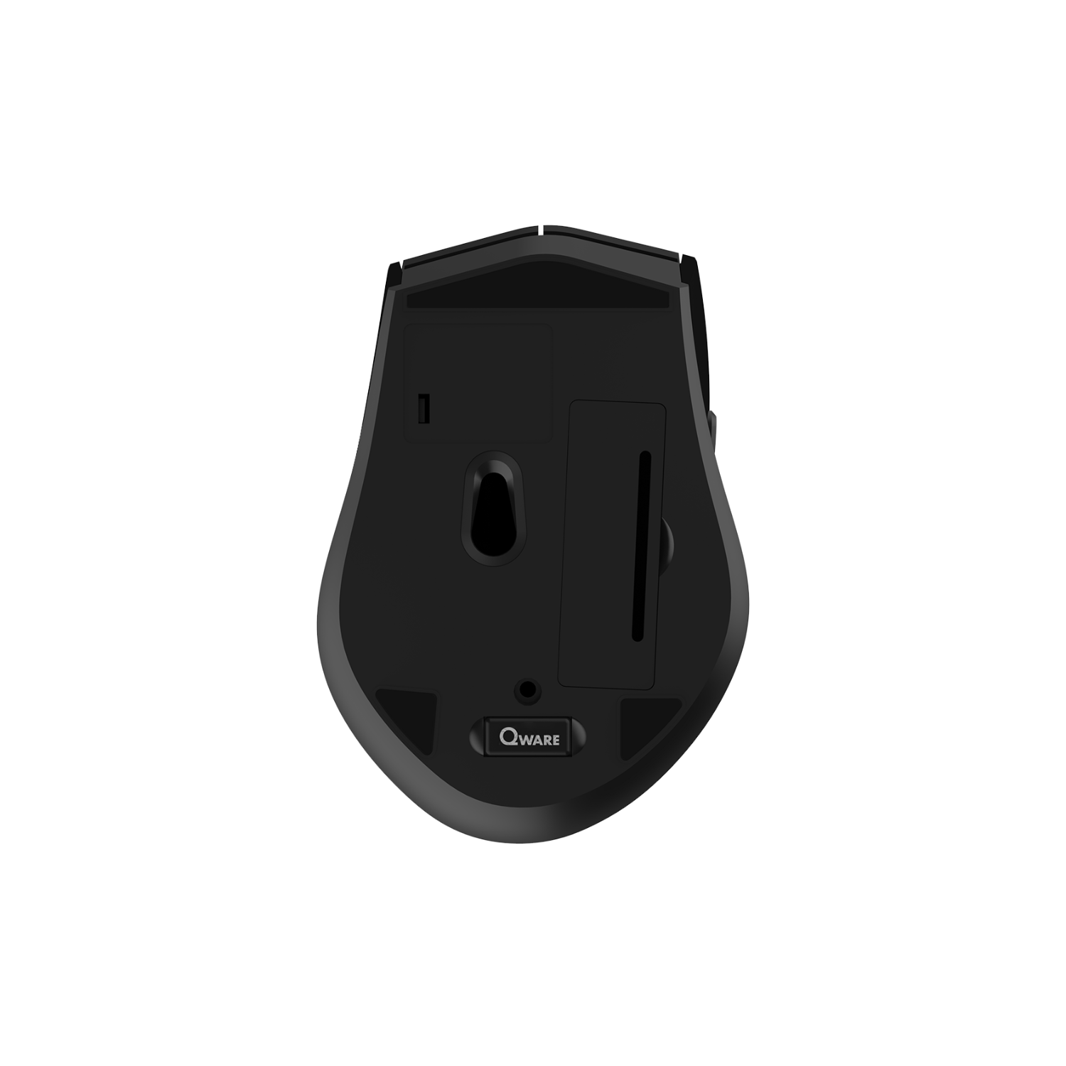 De onderkant van een zwarte computermuis met een Qware-logo en een batterijsleuf.
