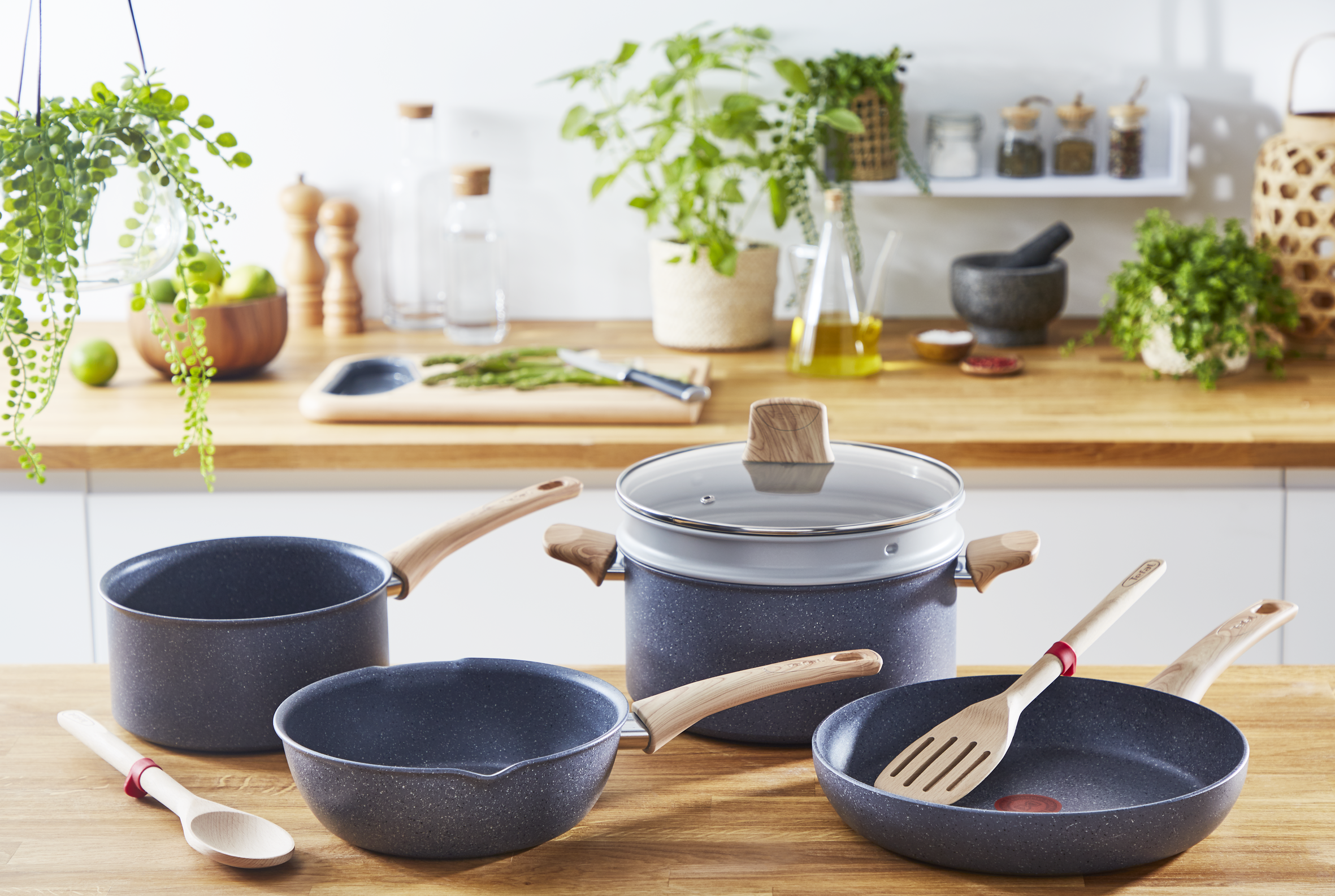 Set de sartenes - Tefal Natural Force G2669123, 3 unidades, 20,24 y 28 cm, Revestimiento Antiadherente Mineralia, Thermo-Signal, Aluminio, Gris