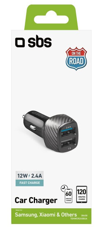 Ładowarka samochodowa w opakowaniu. Jest czarna z dwoma portami USB.