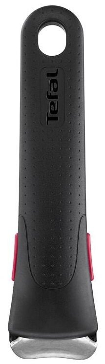 Czarny uchwyt patelni z napisem Tefal i czerwonymi klipsami, na białym tle.