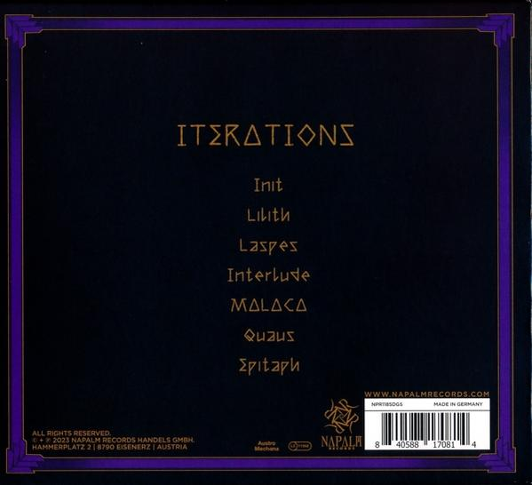Rückseite einer CD-Hülle mit Text. Es hat einen dunkelblauen Hintergrund und einen lila Rahmen. Der Titel ist fett.