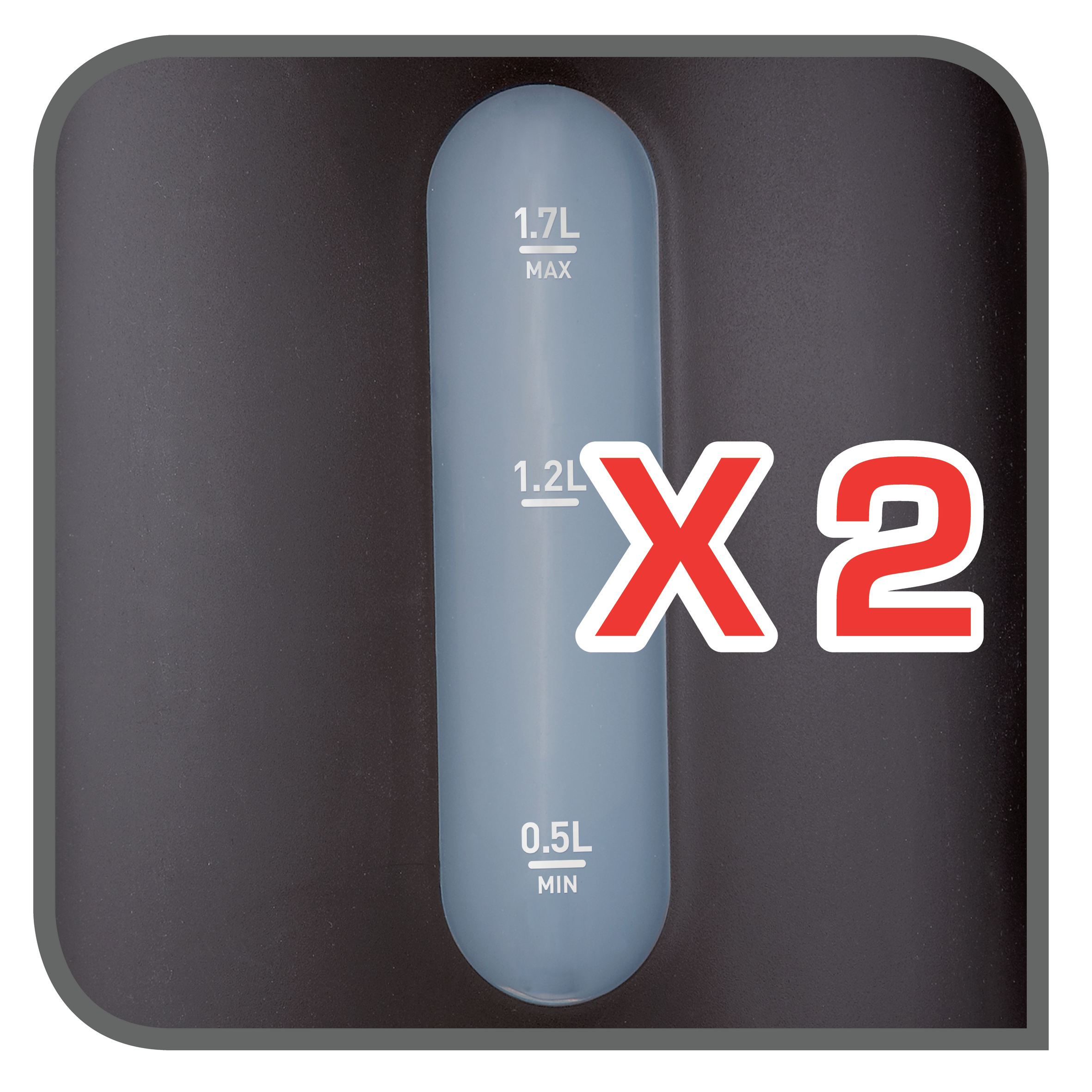 Przezroczysty pojemnik na wodę z miarkami. Na nim czerwona grafika 'X2'.