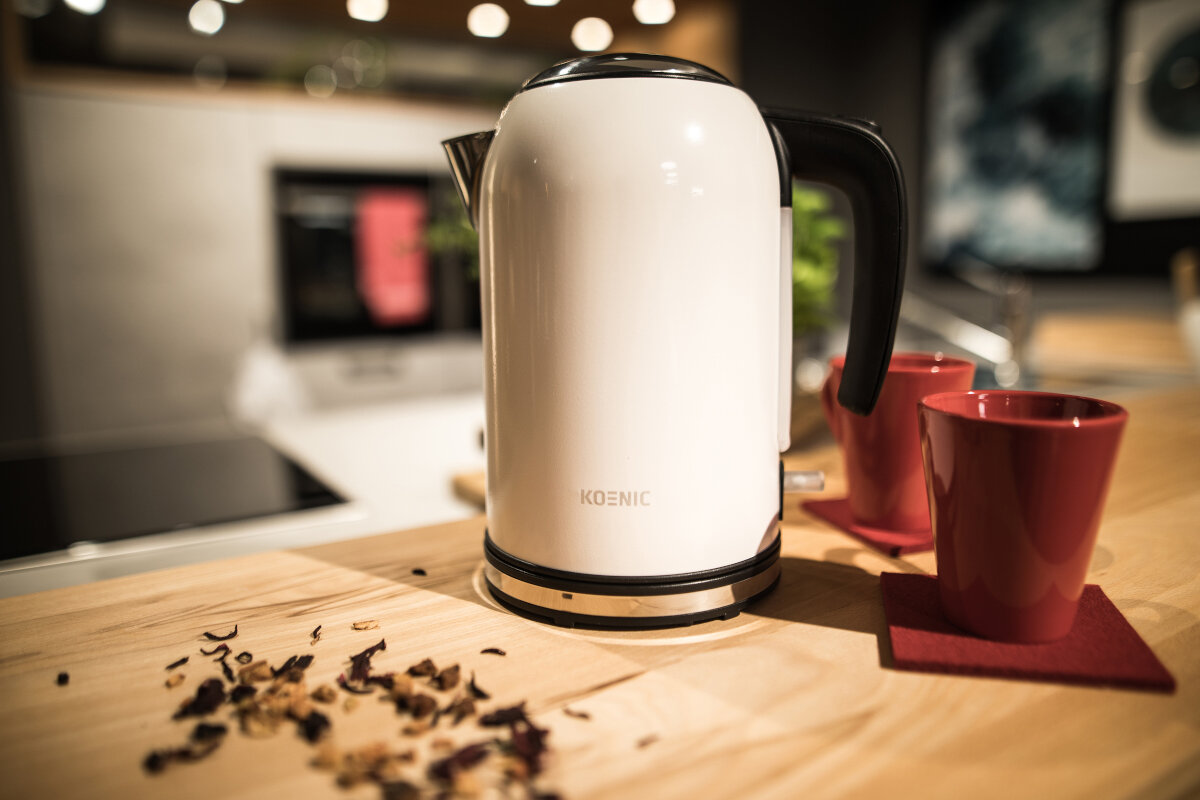Czajnik KOENIC. KWK 5330 W