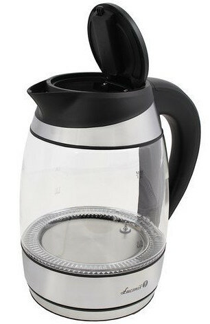 Szklany czajnik elektryczny z czarnym uchwytem i pokrywką. Srebrna podstawa.