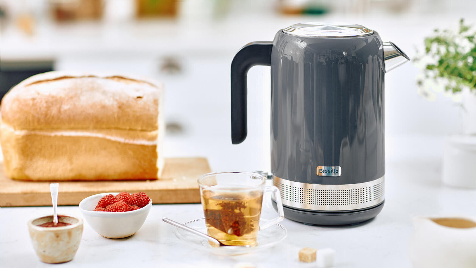 Czajnik BREVILLE VKT157X High Gloss