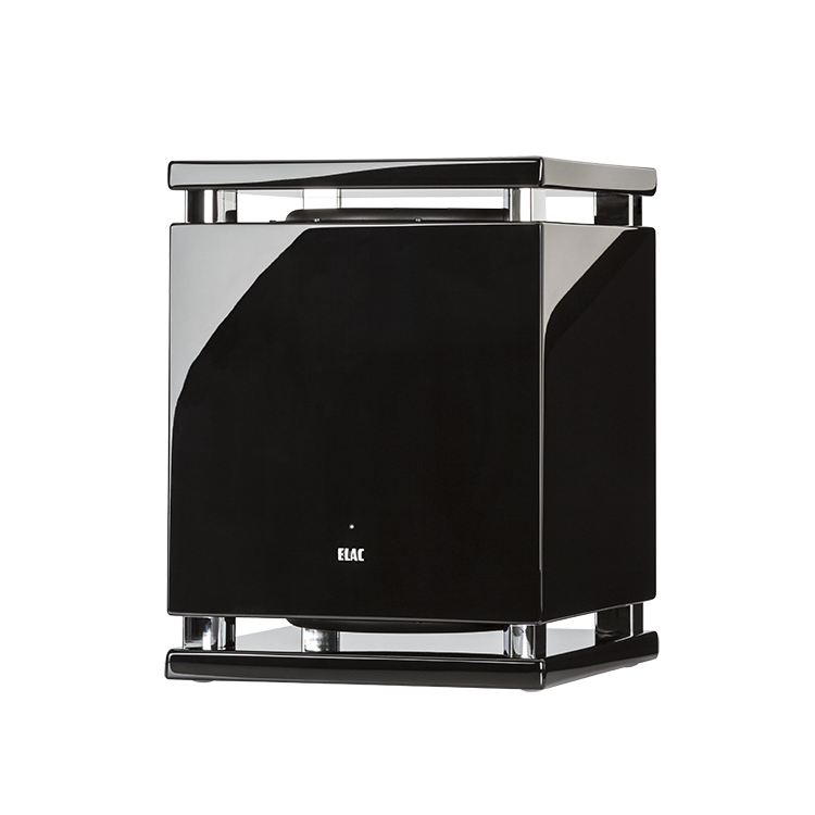 Schwarzer ELAC-Subwoofer auf weißem Hintergrund.
