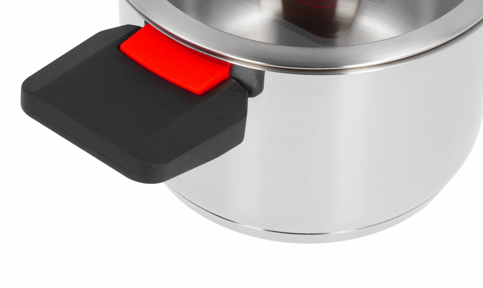 Garnek ze stali nierdzewnej z czarnym i czerwonym uchwytem.