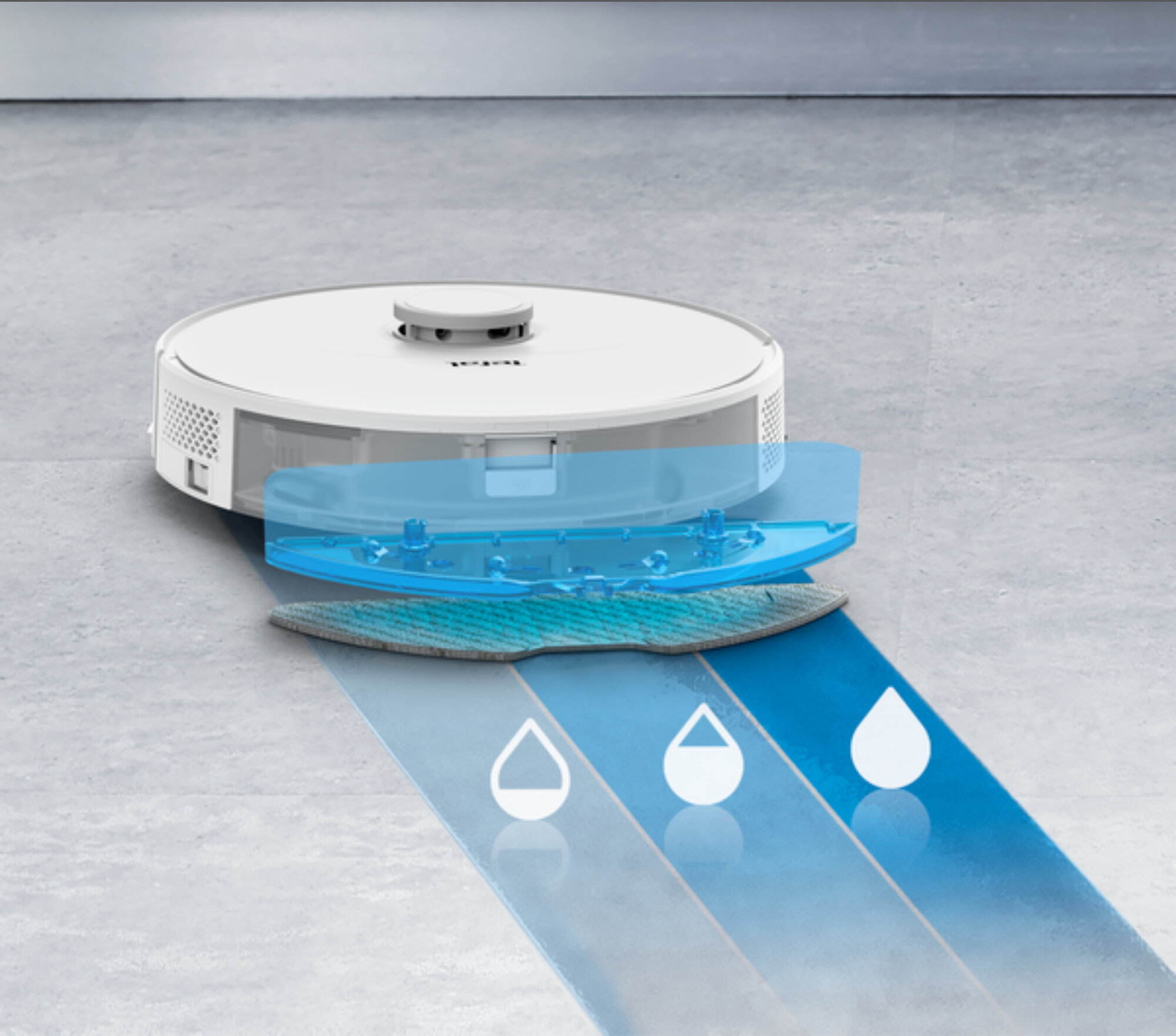 Biały odkurzacz robot z nakładką do mopowania. Niebieskie ślady wody. Szara podłoga.