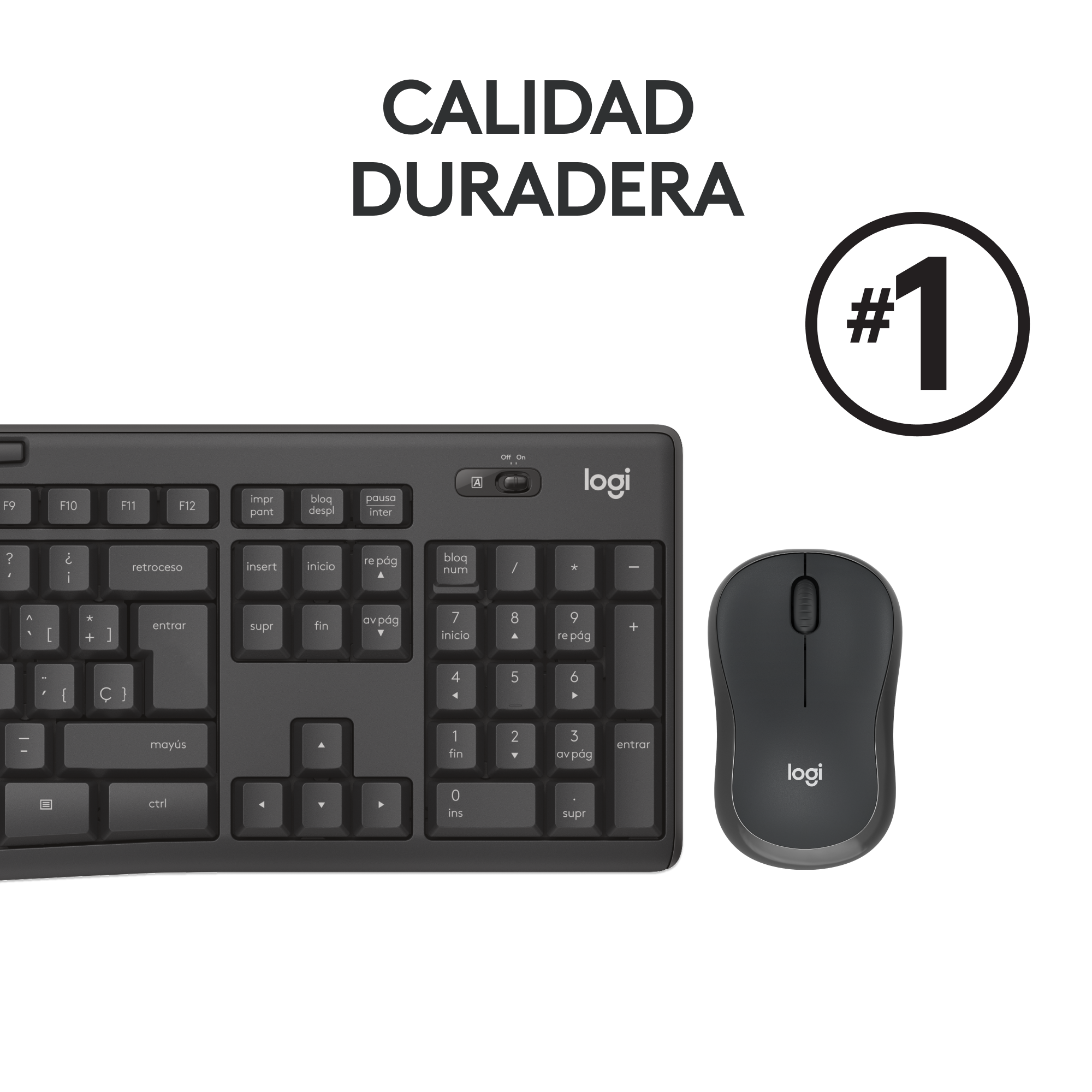 Conjunto de teclado y ratón; teclado negro con letras blancas, ratón gris oscuro.
