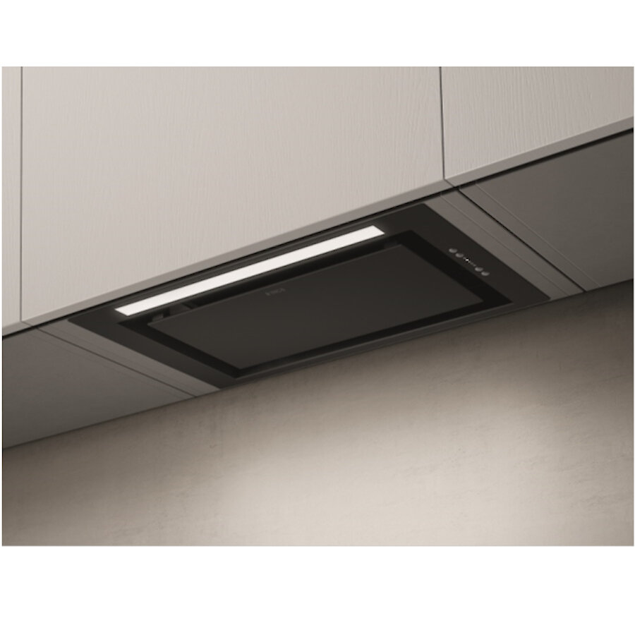 Wbudowany okap kuchenny z czarnym środkiem i oświetleniem LED.