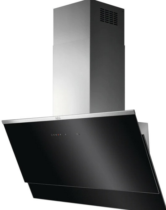 Czarny i srebrny okap z marką 'AEG'.