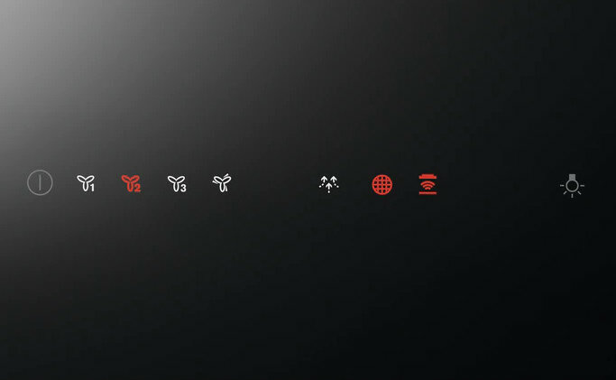 Czarny panel z białymi ikonami: zasilanie, prędkości wentylatora, filtr powietrza, wifi i światło. Ikony wentylatora czerwone.