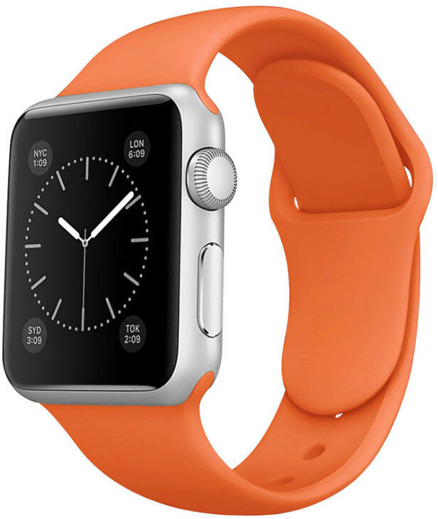 Srebrny zegarek Apple Watch z pomarańczowym paskiem. Tarcza pokazuje czas i nazwy miast.