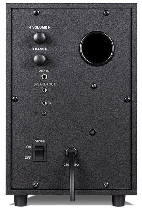 Tył czarnego subwoofera. Posiada regulację głośności i basów oraz włącznik zasilania.