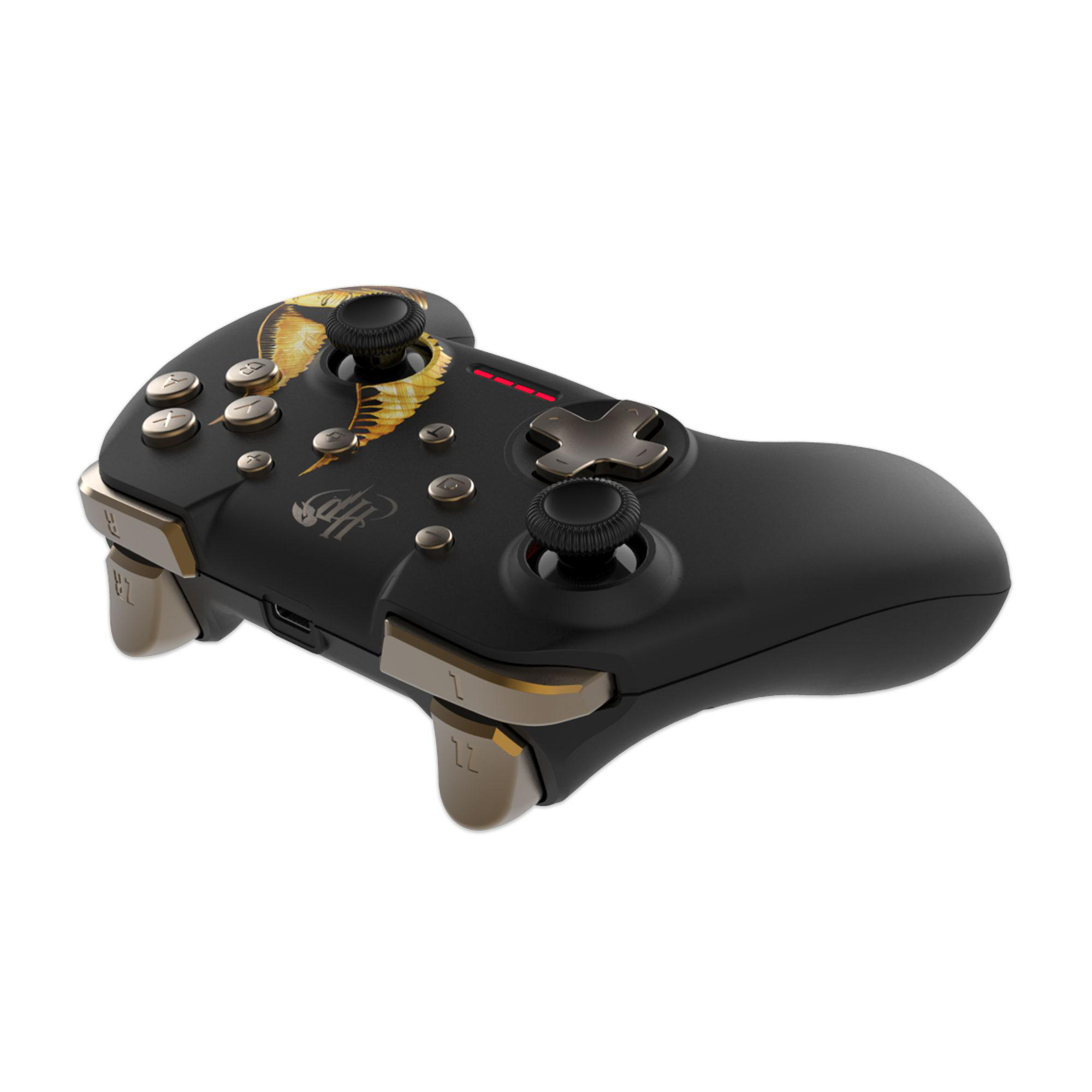 Ein schwarzes Gamepad mit goldenen Akzenten. Das Layout umfasst Knöpfe und Sticks.