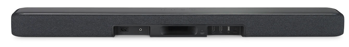 Ciemnoszary soundbar z wejściami i zasilaniem z tyłu. Na białym tle.