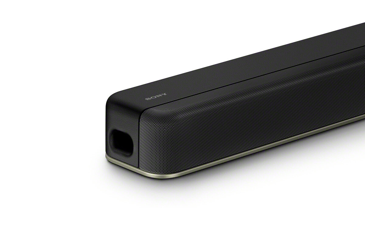 Czarny soundbar Sony z maskownicą, zbliżenie, białe tło.