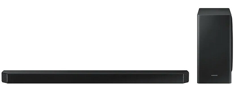 Czarny soundbar i czarny subwoofer na białym tle.