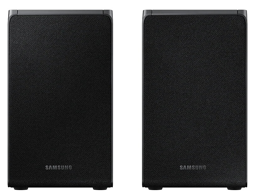 Dwa czarne głośniki z materiałową osłoną, z logo Samsung.