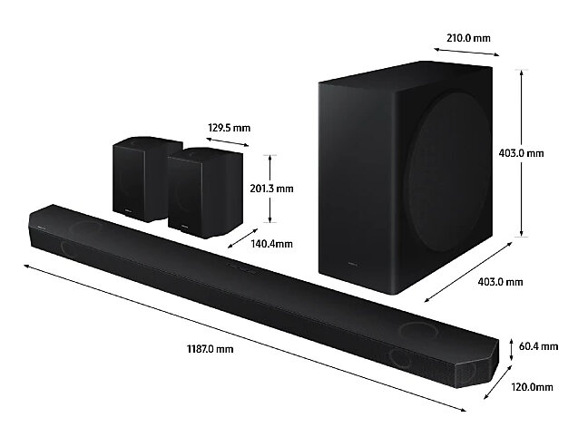 Czarny soundbar i subwoofer z wymiarami oraz dwa małe głośniki.