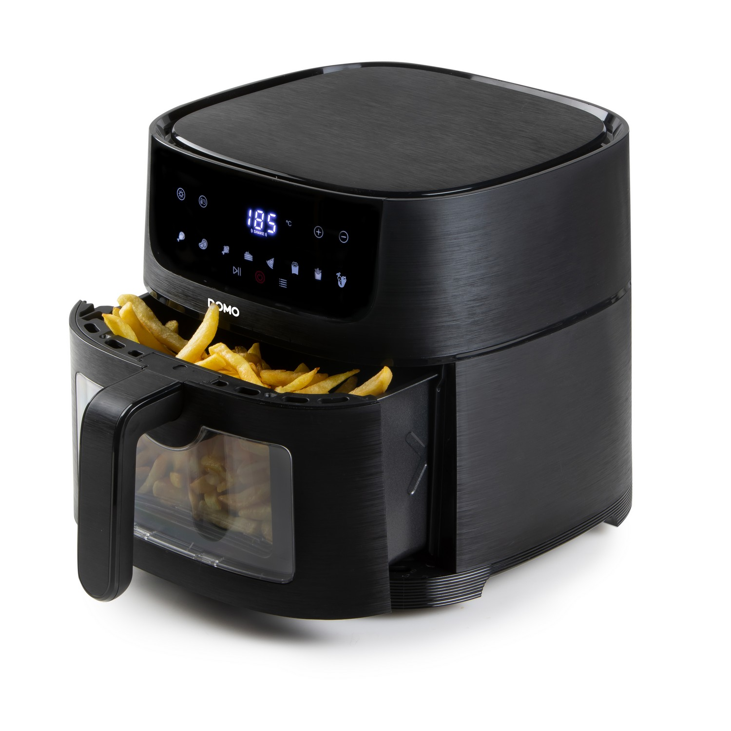 Friteuse à air noire, avec frites dans le panier, fond blanc.