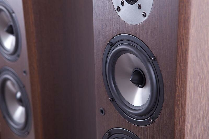 Zestaw głośników QUADRAL Quintas 6550 Orzech