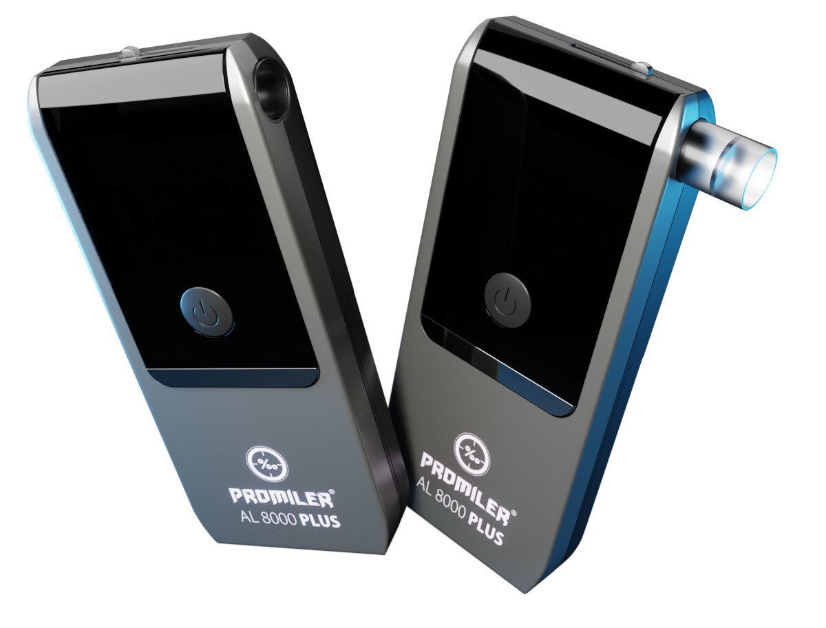 Dwa czarne alkomaty z przyciskami zasilania, pokazujące logo 'Promiler AL 8000 PLUS'.