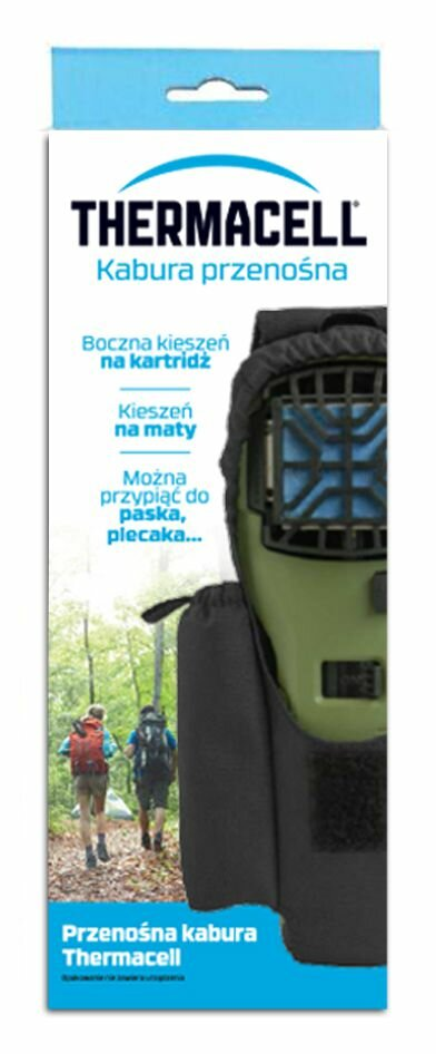 Pokrowiec Thermacell z turystami w lesie. Pokrowiec ma przegrody na naboje i maty.