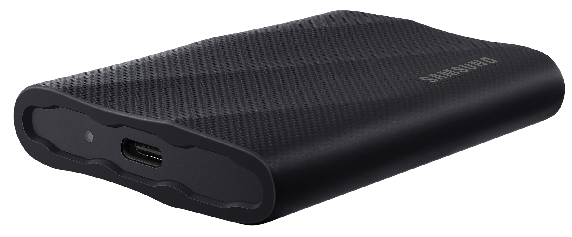 Fekete Samsung külső merevlemez texturált mintával. Az eszköz USB-C porttal rendelkezik.