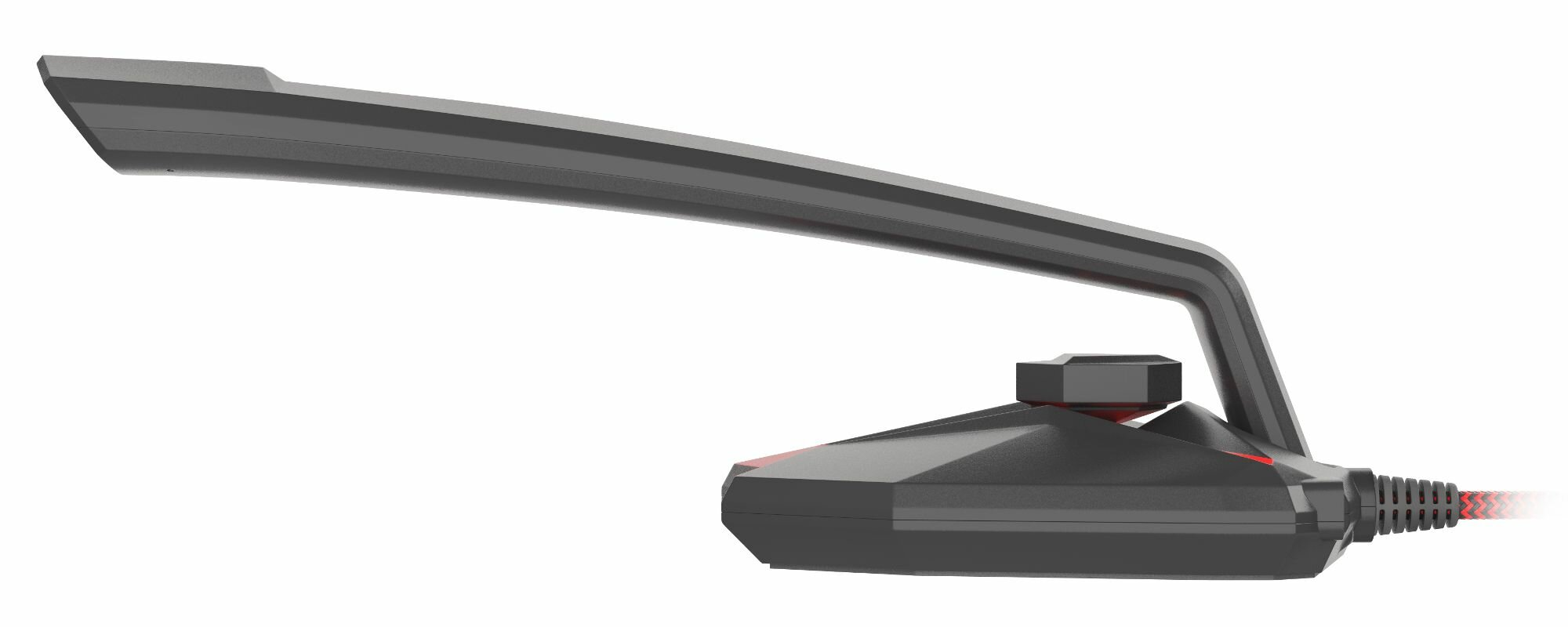 Czarny i szary mikrofon z długim, zakrzywionym ramieniem i czerwonym kablem. Białe tło.