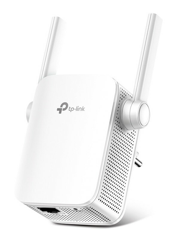 Biały przedłużacz Wi-Fi tp-link z 2 antenami, wtyczką zasilania i otworem wentylacyjnym. Jest na białym tle.