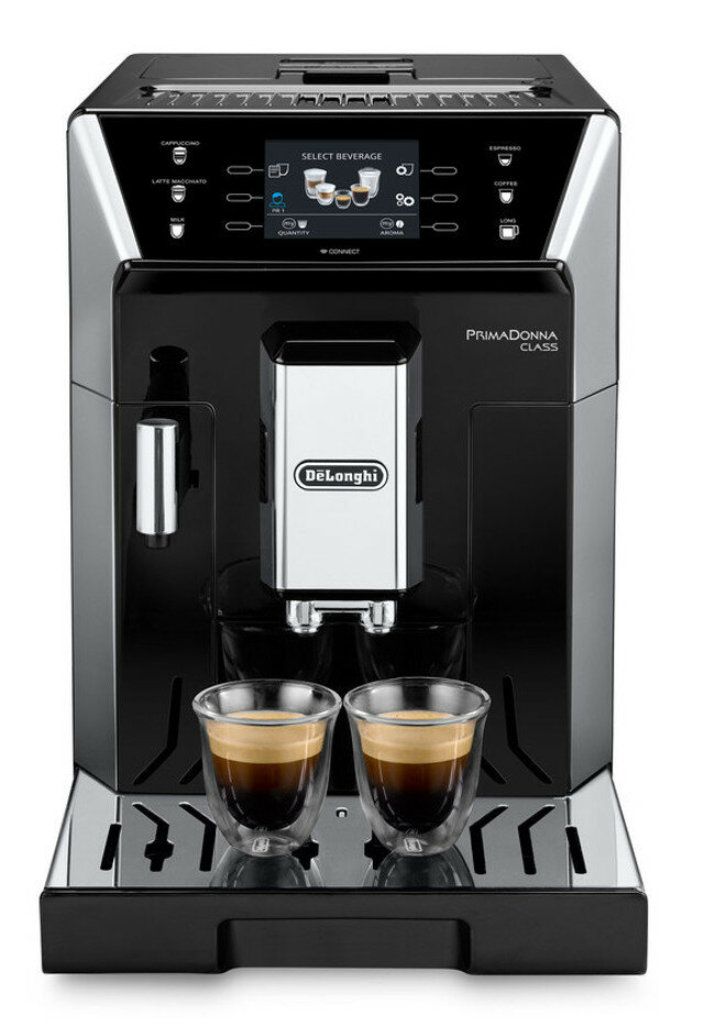 Czarno-srebrny ekspres do espresso z dwoma filiżankami espresso.