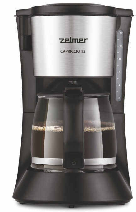 Czarny ekspres do kawy Zelmer ze szklanym dzbankiem, wypełniony kawą.