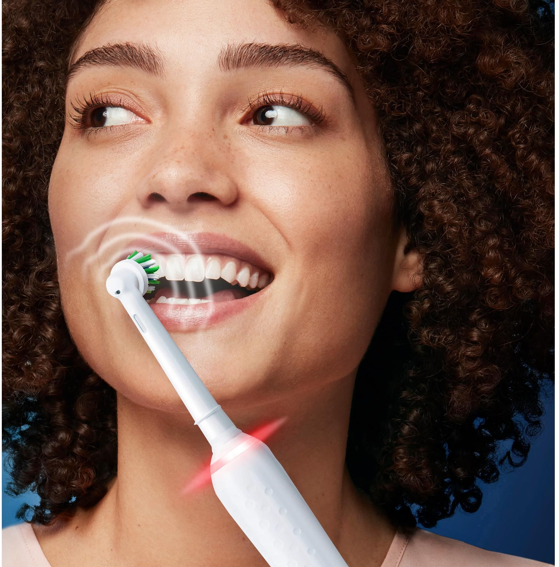 ORAL-B Pro 3 3000 Cross Action - Elektrische Zahnbürste (Weiss)