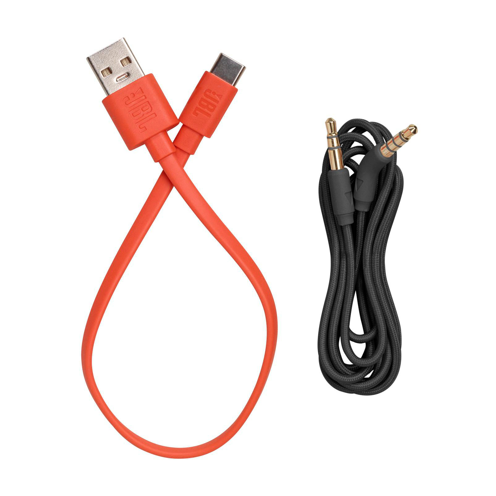 Orangefarbene USB-C- und 3,5-mm-Audiokabel.