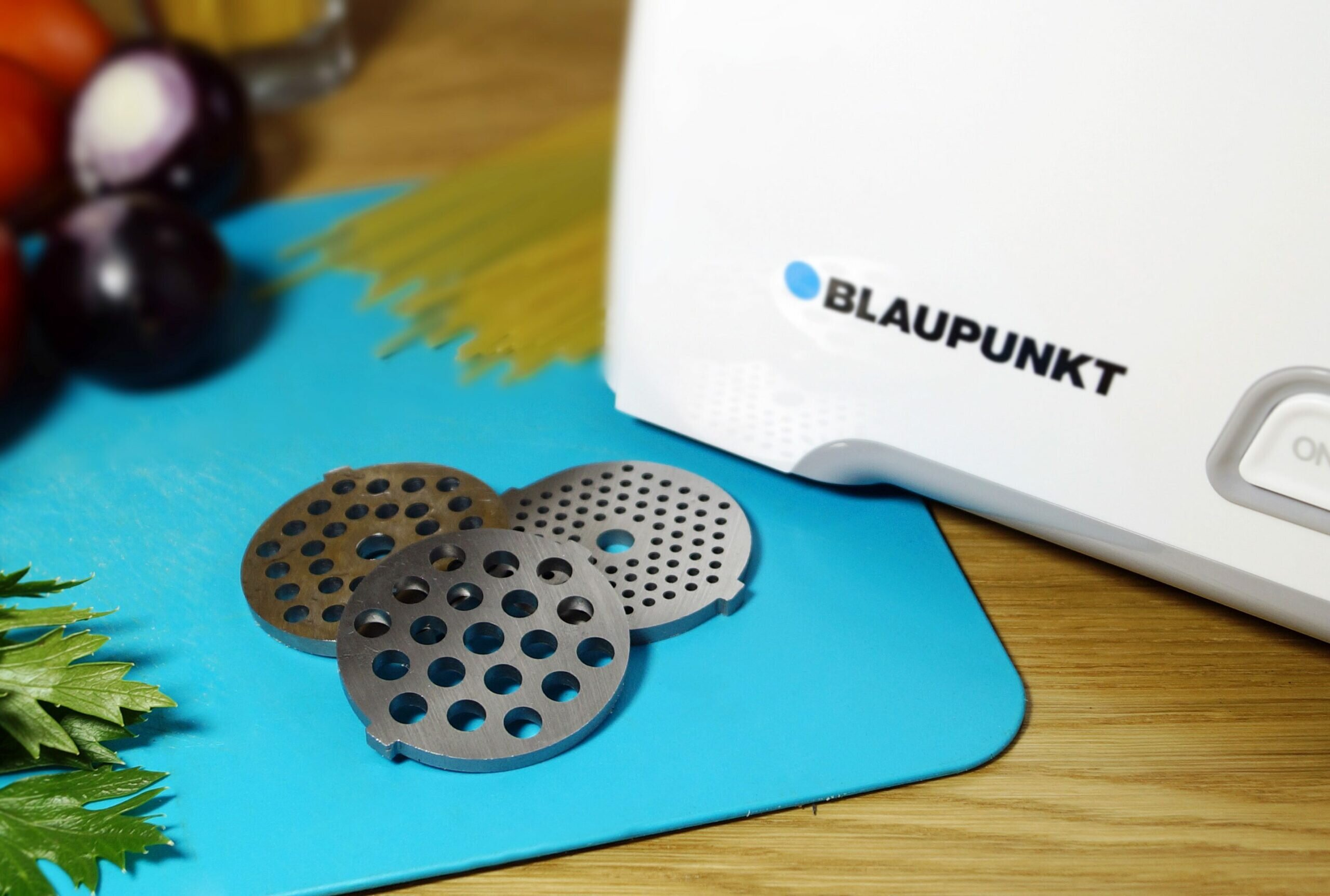 Maszynka do mięsa BLAUPUNKT FMM401