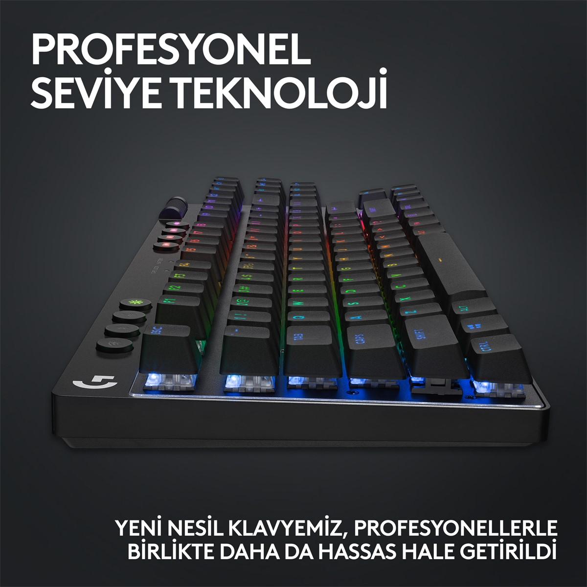 Renkli tuşlara sahip siyah mekanik klavye. Metin 'Profesyonel Seviye Teknoloji' diyor.