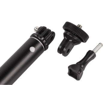 Trzy czarne akcesoria GoPro: kij do selfie, uchwyt i śruba.