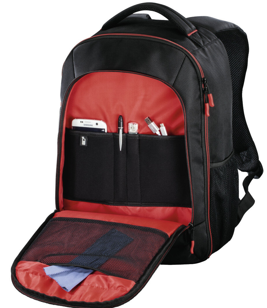 Czarny plecak z czerwonymi akcentami, otwarty, aby pokazać wewnętrzne kieszenie i zawartość, w tym telefon i długopisy.