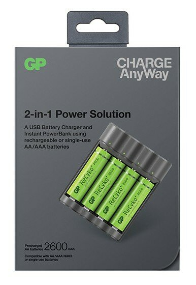 Pudełko akumulatorów z ładowarką, z etykietą 'GP ReCyko'.