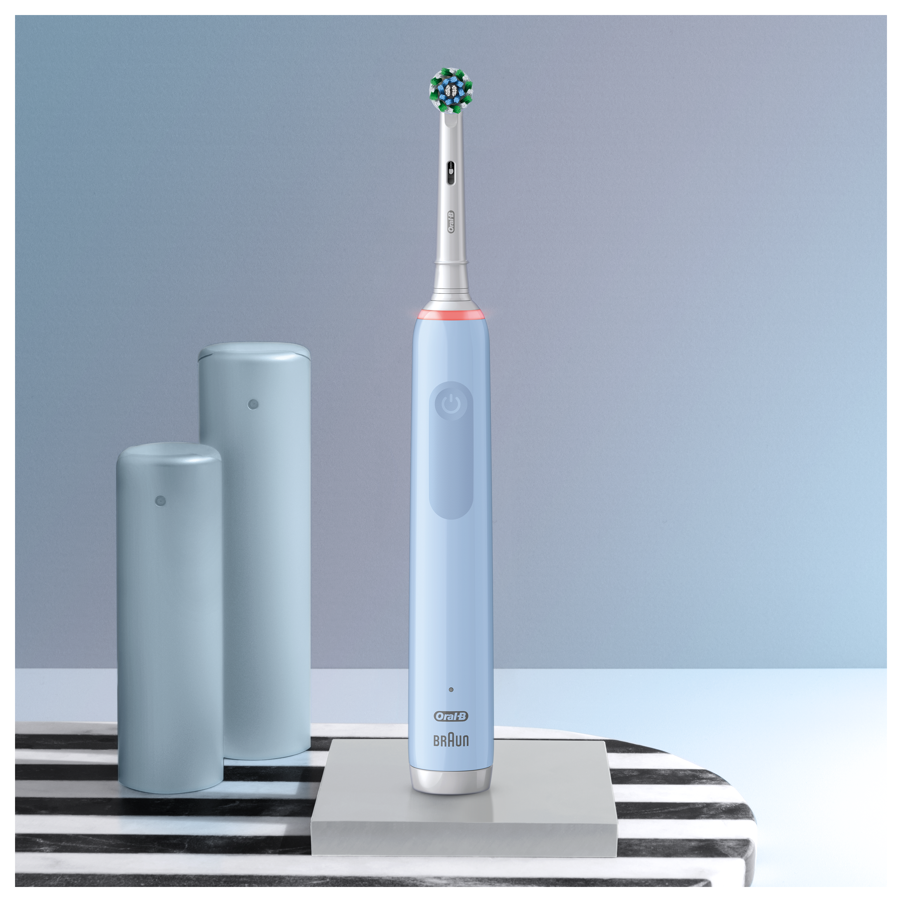 ORAL B Brosse à dents Pro 3 (3700)