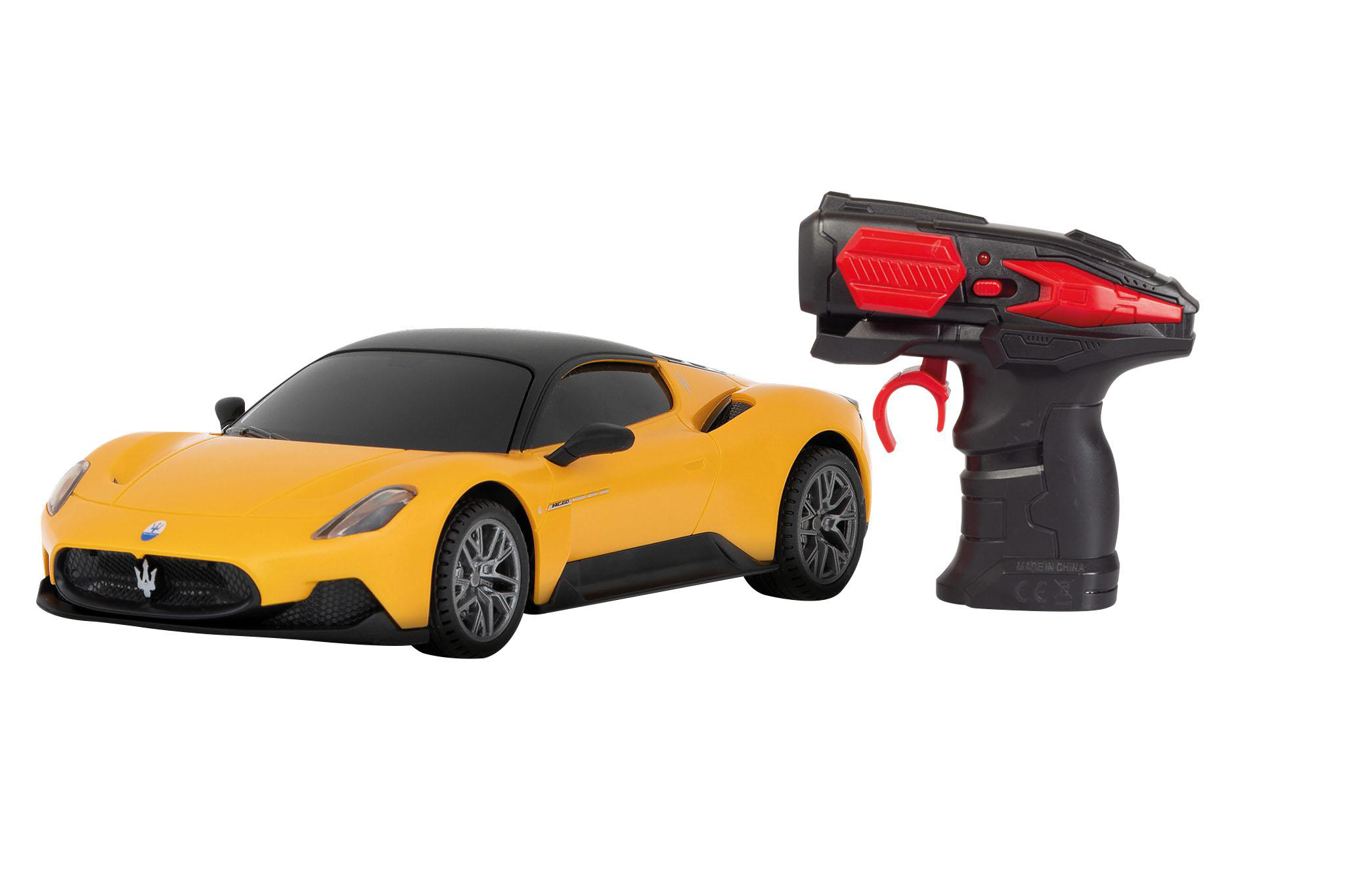 Gelbes Maserati-Spielzeugauto und eine schwarz-rote Fernbedienung.