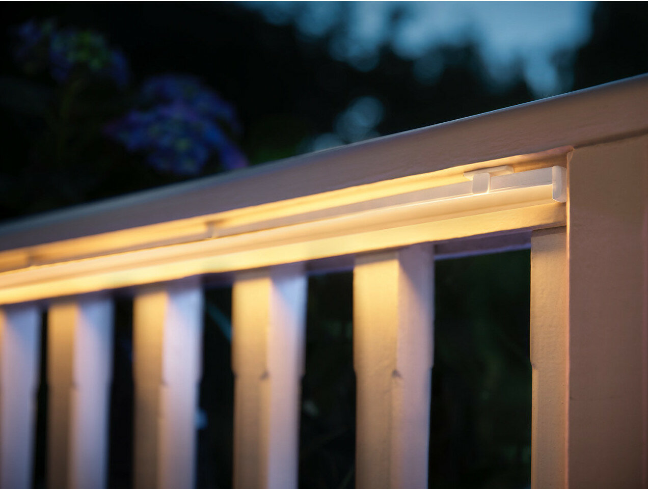 Taśma LED PHILIPS HUE White and color ambiance zewnętrzna (2 m)