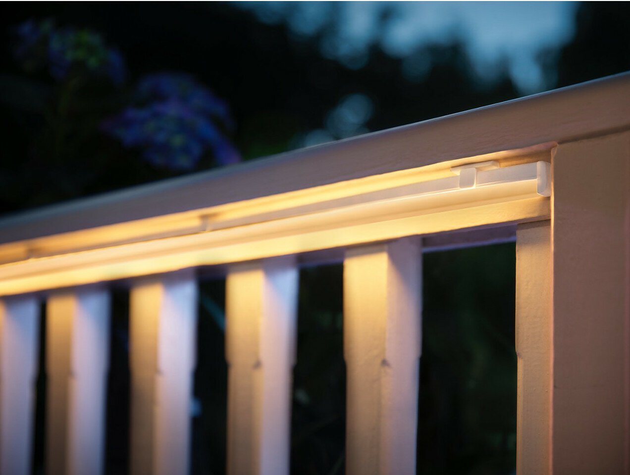 Taśma LED PHILIPS HUE White and color ambiance zewnętrzna (5 m)