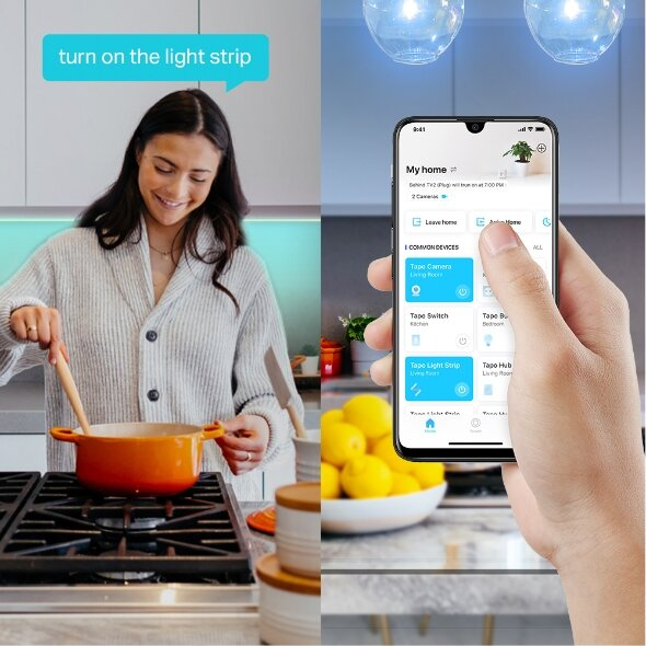 Kobieta gotuje, używając telefonu do sterowania urządzeniami smart home, włączając pasek świetlny.