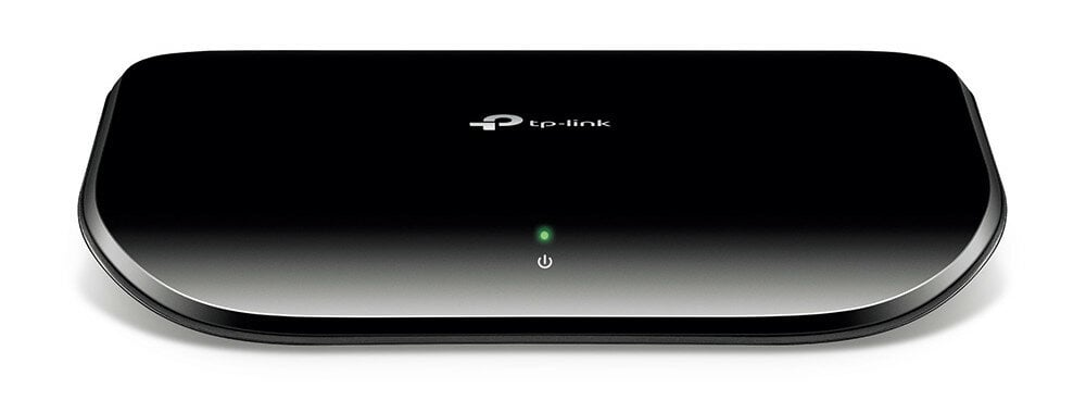 Czarny przełącznik sieciowy TP-Link z zieloną lampką kontrolną zasilania na białym tle.