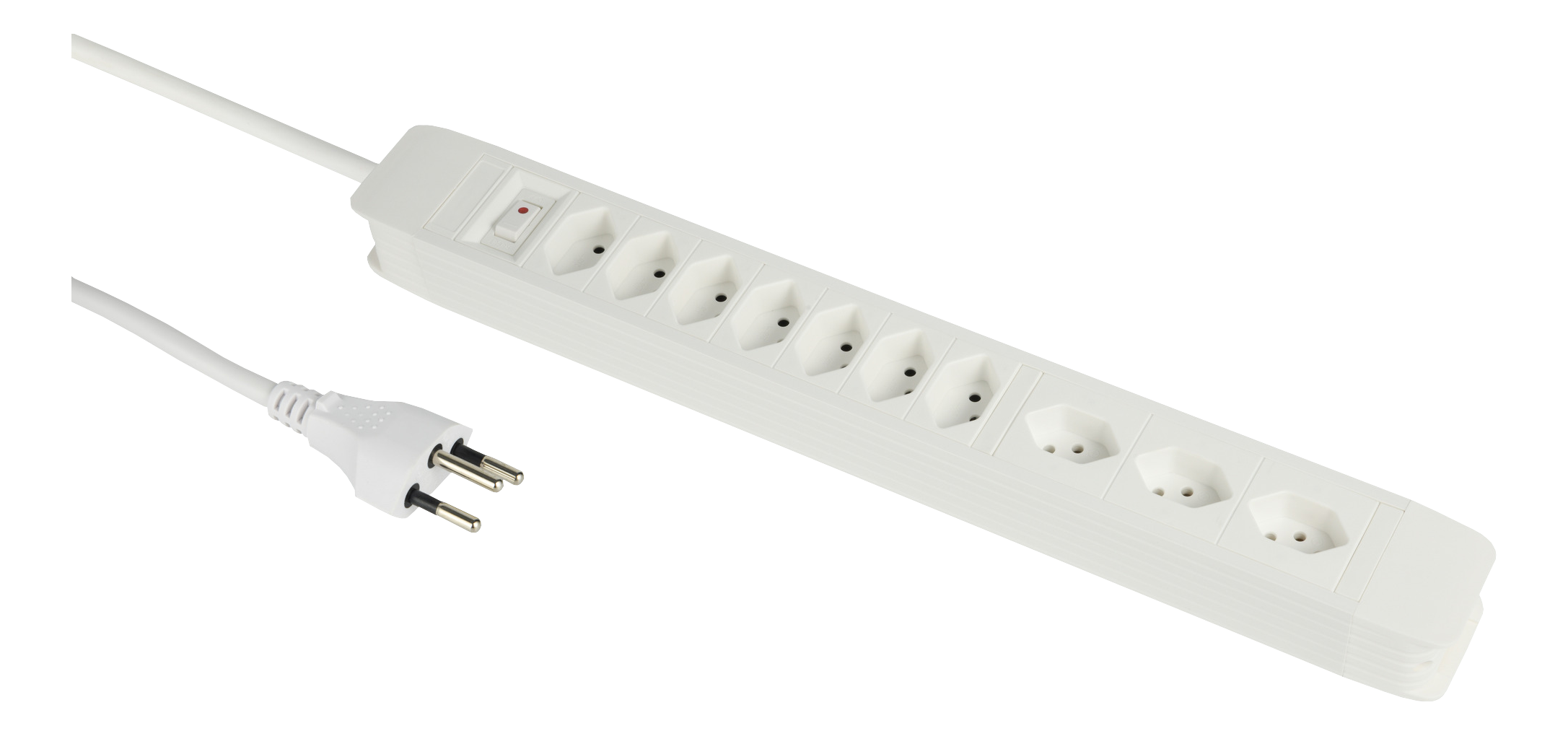 Weiße Steckdosenleiste mit mehreren Steckdosen, einem Schalter und einem Netzkabel mit Stecker.